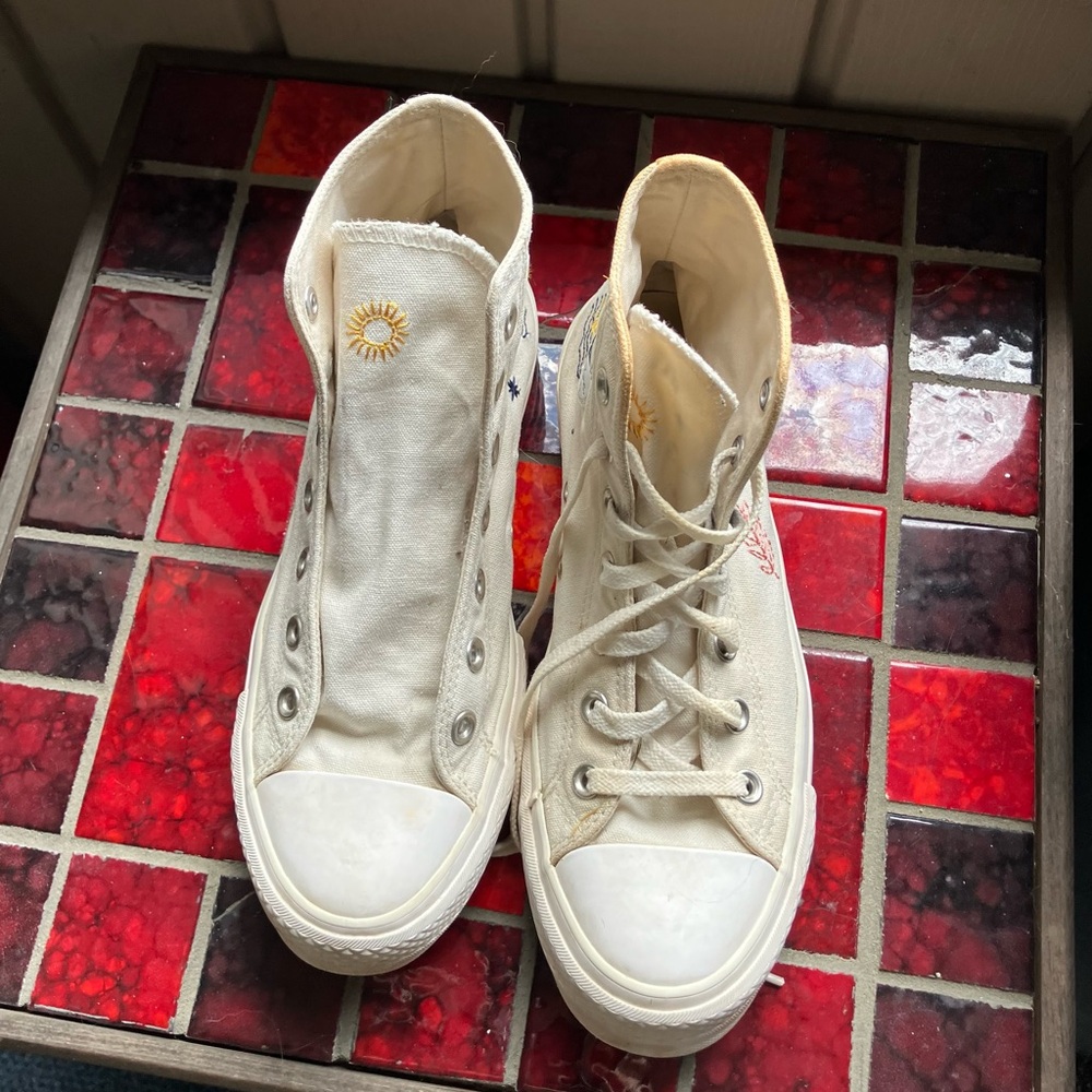 Converse White High-Top Platform Sneakers ‘It’s ok to wander’ women’s 8.5